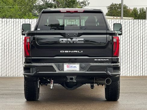 New 2026 GMC Sierra 3500 Denali Ultimate AWD/4WD image 5