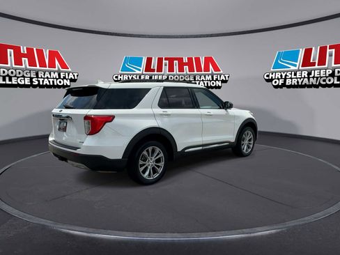 Used 2020 Ford Explorer XLT w/ Equipment Group 202A AWD/4WD image 8