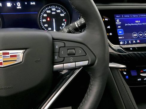 Used 2024 Cadillac XT6 Premium Luxury w/ Technology Package AWD/4WD image 19