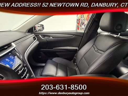 Used 2014 Cadillac XTS FWD image 15