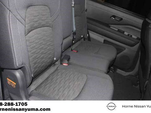 New 2025 Nissan Pathfinder SV image 7