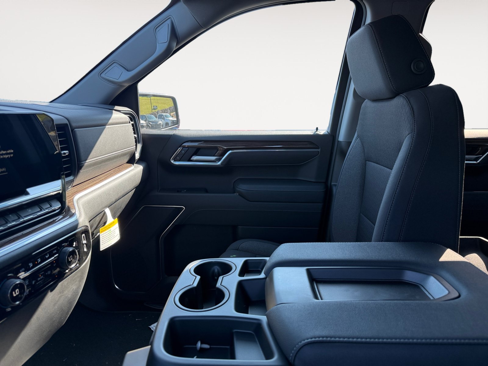 New 2026 Chevrolet Silverado 1500 RST w/ Dark Appearance Package AWD/4WD image 11