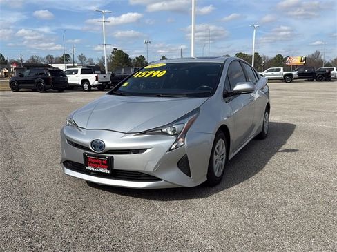 Used 2016 Toyota Prius Four w/ Advanced Technology Package image 1