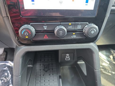 New 2026 Ford Ranger XLT w/ Technology Package RWD image 22