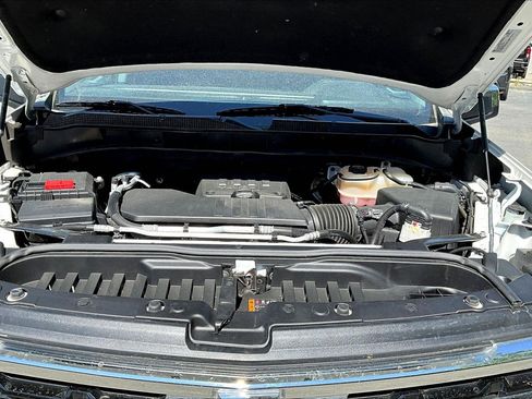 Used 2024 Chevrolet Silverado 1500 LT AWD/4WD image 22
