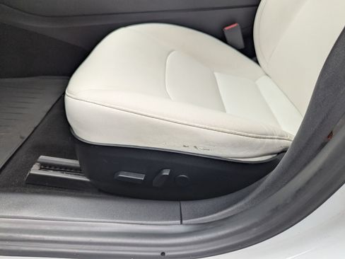 Used 2018 Tesla Model 3 Long Range AWD/4WD image 23