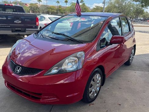 Used 2013 Honda Fit image 1