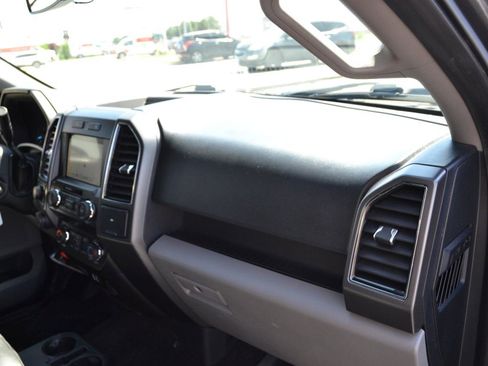Used 2019 Ford F150 XLT w/ Equipment Group 302A Luxury AWD/4WD image 38