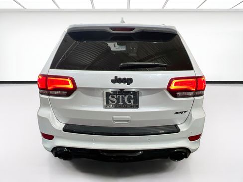 Used 2020 Jeep Grand Cherokee SRT w/ Trailer Tow Group IV AWD/4WD image 5