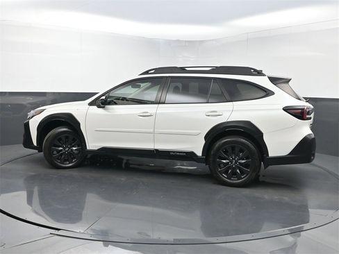 Used 2024 Subaru Outback Onyx Edition image 40