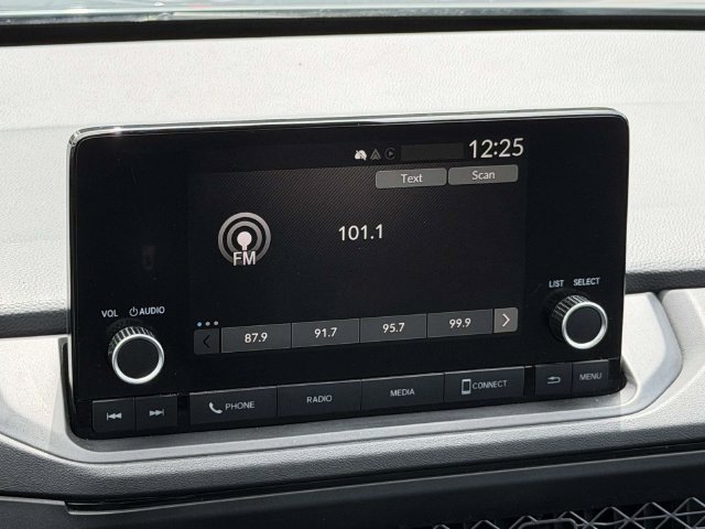 Used 2025 Honda Accord SE image 17