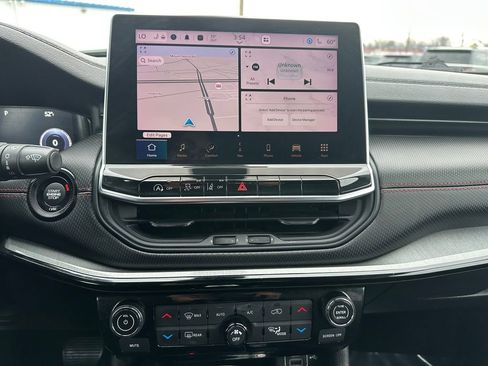 Used 2022 Jeep Compass Trailhawk w/ Trailhawk Elite Group image 14