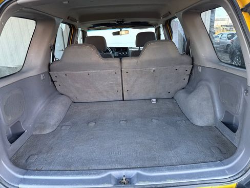 Used 2001 Nissan Xterra SE image 8