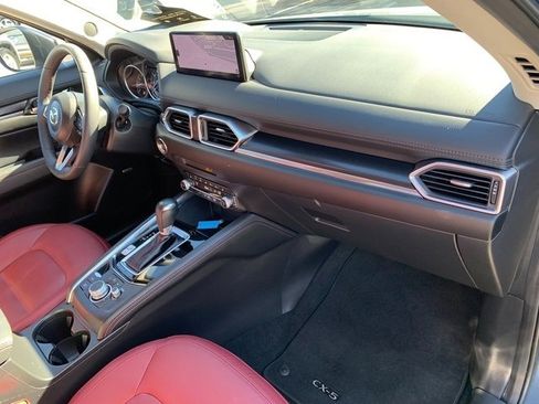 Certified 2023 MAZDA CX-5 Carbon Edition image 11