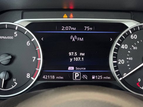 Used 2024 Nissan Sentra SV FWD image 24