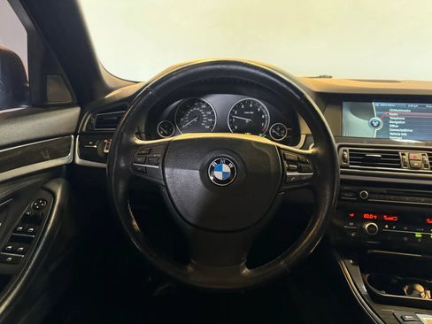 Used 2011 BMW 528i Sedan RWD image 11