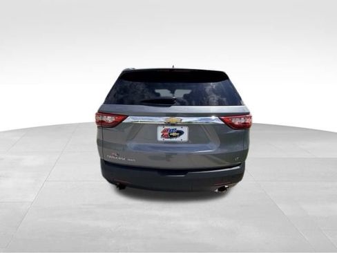 Used 2021 Chevrolet Traverse LT AWD/4WD image 3