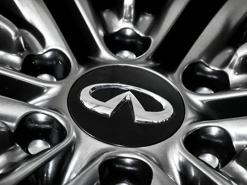 Used 2024 INFINITI QX80 Premium Select w/ Cargo Package image 87