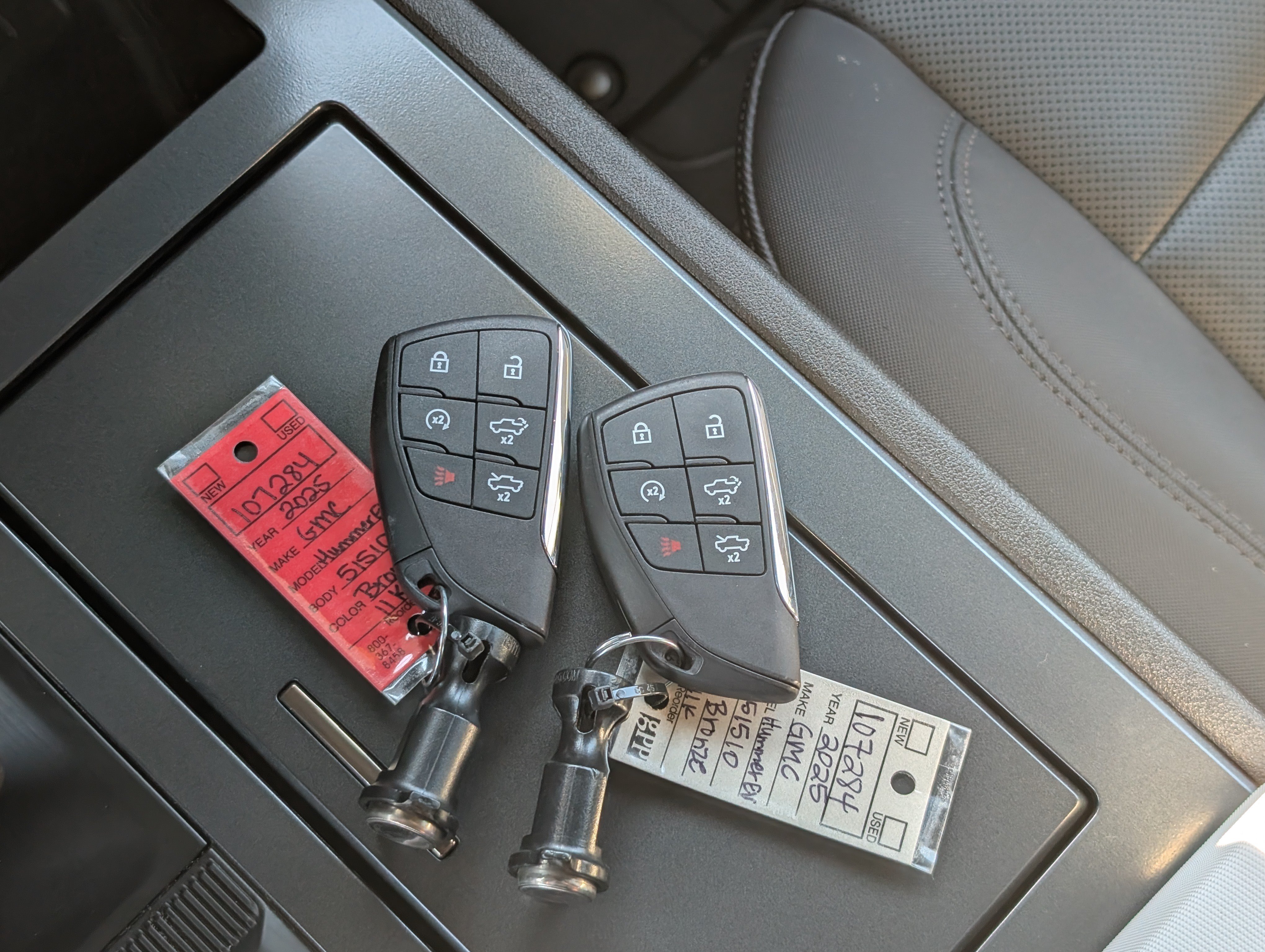 Used 2025 GMC Hummer EV 2X AWD/4WD image 39