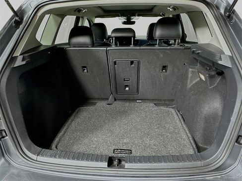 Used 2023 Volkswagen Taos SE w/ Panoramic Sunroof Package image 15