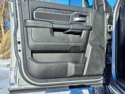 Used 2024 RAM 2500 Big Horn w/ Bed Utility Group image 65