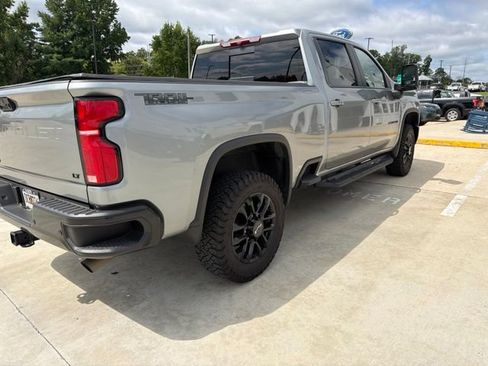 Used 2025 Chevrolet Silverado 2500 LT w/ Trail Boss Package AWD/4WD image 10