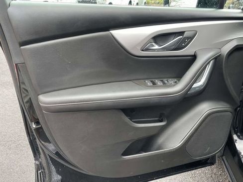Used 2025 Chevrolet Blazer LT image 12