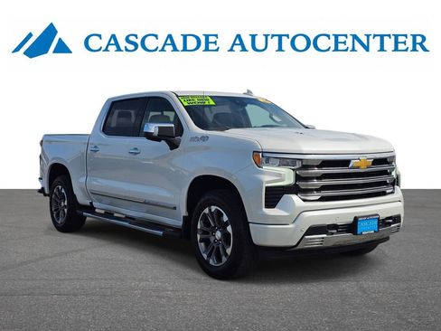 Certified 2024 Chevrolet Silverado 1500 High Country w/ Technology Package AWD/4WD image 13