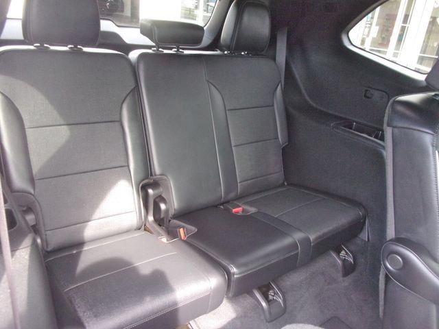 Used 2026 Buick Enclave Preferred w/ Power Package FWD image 33