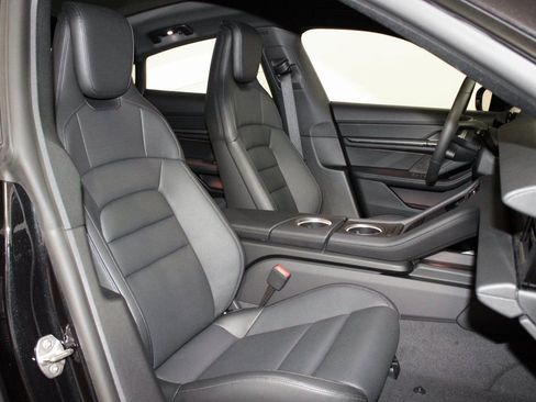 Certified 2025 Porsche Taycan 4 image 40