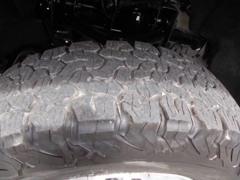 Used 2019 Chevrolet Silverado 2500 W/T image 12