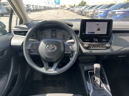 Used 2024 Toyota Corolla LE image 18