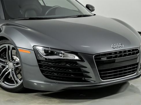 Used 2011 Audi R8 V8 AWD/4WD image 2