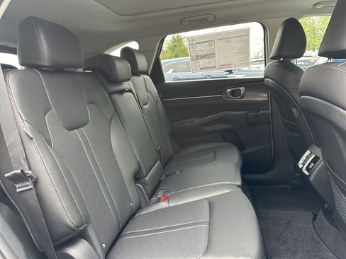 New 2026 Kia Sorento S w/ S Panoramic Sunroof Package AWD/4WD image 16