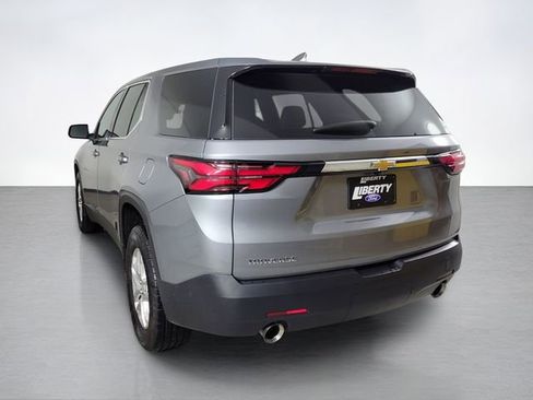 Used 2023 Chevrolet Traverse LS FWD image 5