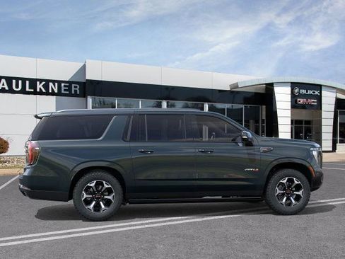 New 2026 GMC Yukon XL AT4 image 5
