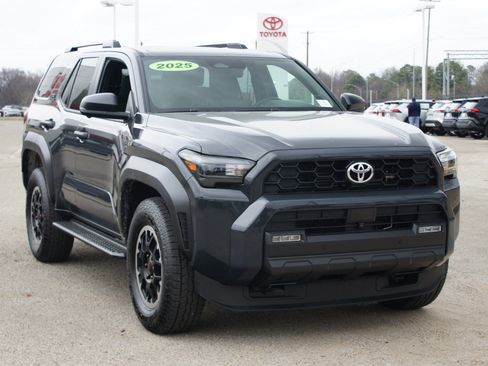 Certified 2025 Toyota 4Runner TRD Off-Road Premium w/ Tow Technology Package image 23