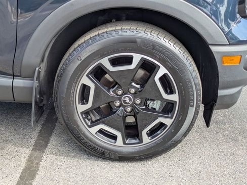 Used 2023 Ford Bronco Sport Outer Banks w/ Tech Package image 10