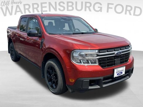 Used 2024 Ford Maverick Lariat w/ FX4 Off-Road Package AWD/4WD image 1