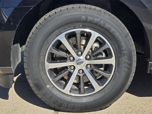 Used 2019 Ford Expedition XLT w/ Equipment Group 202A image 10