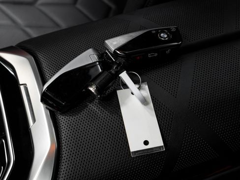 Used 2023 BMW i7 xDrive60 image 80