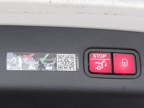 New 2026 Mercedes-Benz GLC 300 4MATIC image 23