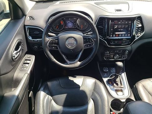 Used 2019 Jeep Cherokee Limited w/ Technology Group AWD/4WD image 24