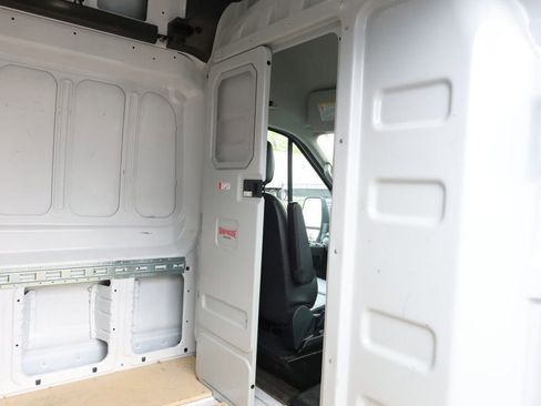 Used 2023 Ford Transit 250 148 High Roof RWD image 28