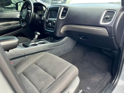 Used 2020 Dodge Durango SXT image 9