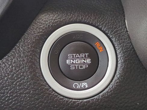 Used 2019 RAM 1500 Big Horn RWD image 25