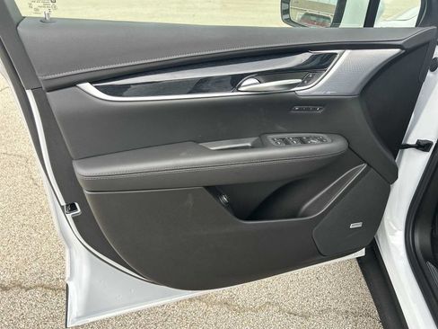 New 2026 Cadillac XT5 Premium Luxury w/ LPO, ONYX Package AWD/4WD image 24