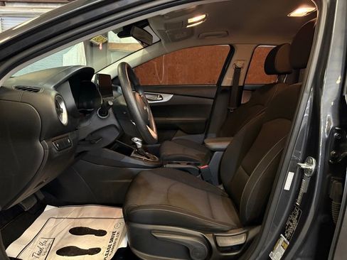 Used 2022 Kia Forte LXS image 16