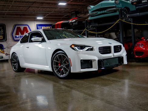 Used 2024 BMW M2 w/ Lighting Package image 3