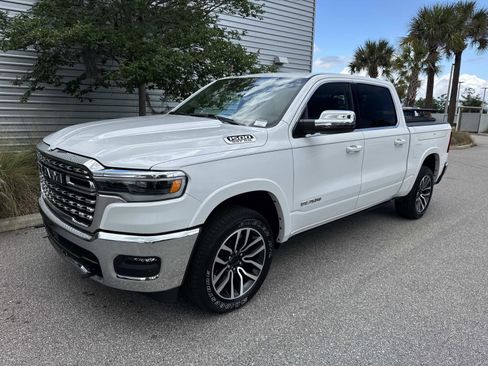 Used 2025 RAM 1500 Limited AWD/4WD image 1